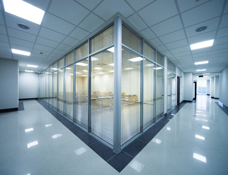 Divisórias de Vidro em Quatro Barras