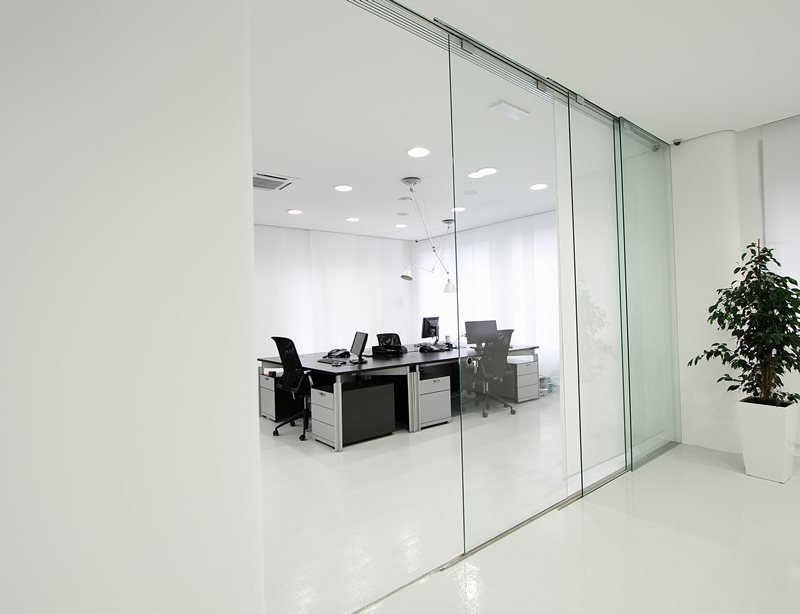 Vidraceiro instalando divisória vidro em Boqueirão